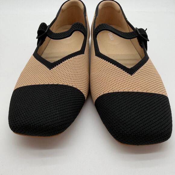 Elegant Black and Tan Women's Flats - Picture 3 of 7